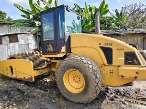 Caterpillar C-663e Padfoot Soil Compactor for Sale