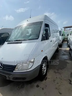 Mercedes-Benz Sprinter 2005 White