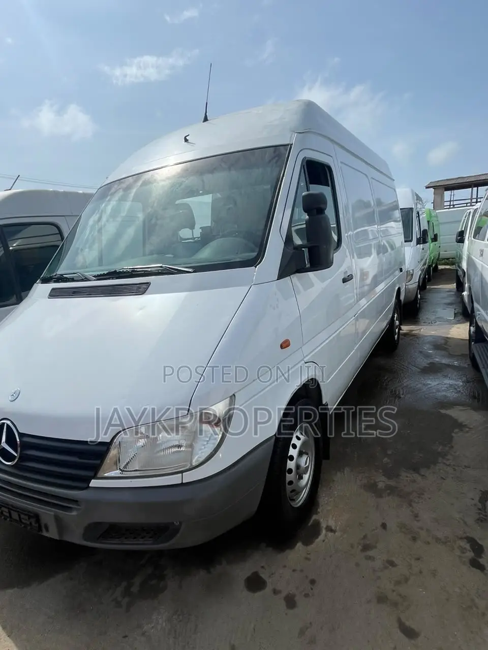 Mercedes-Benz Sprinter 2005 White
