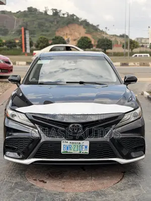 Toyota Camry XSE (2.5L 4cyl 8A) 2019 Black