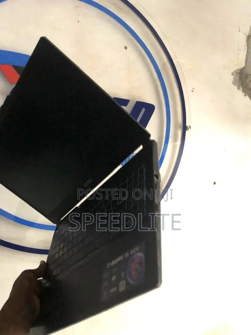 Laptop MSI Cyborg 15 16GB Intel Core i7 SSD 512GB