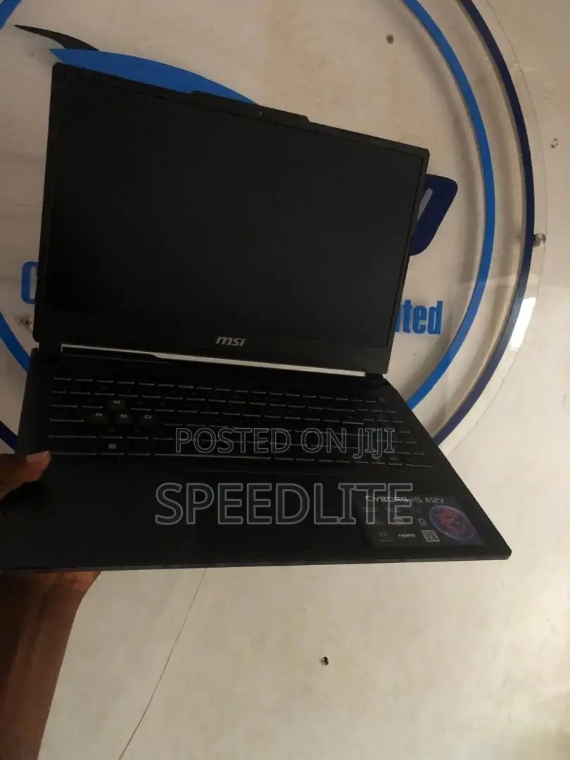 Laptop MSI Cyborg 15 16GB Intel Core i7 SSD 512GB