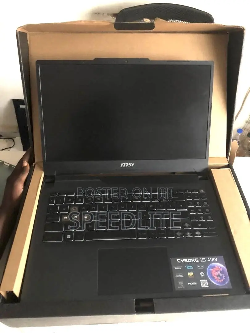 Laptop MSI Cyborg 15 16GB Intel Core i7 SSD 512GB