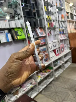 Apple iPhone 13 256 GB White