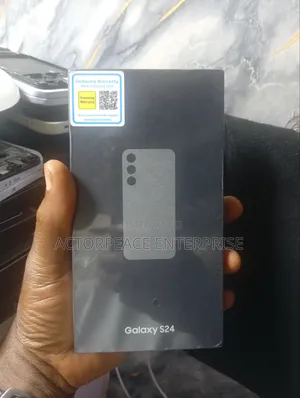 New Samsung Galaxy S24 256 GB Black