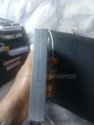 New Samsung Galaxy S24 256 GB Black