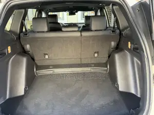 Honda CR-V 2022 White