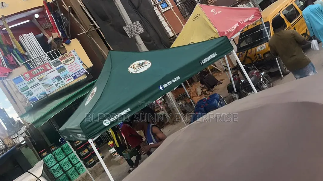 10x10ft Foldable Canopy Tent