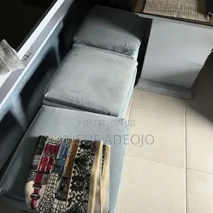 Backless Seat/Stools