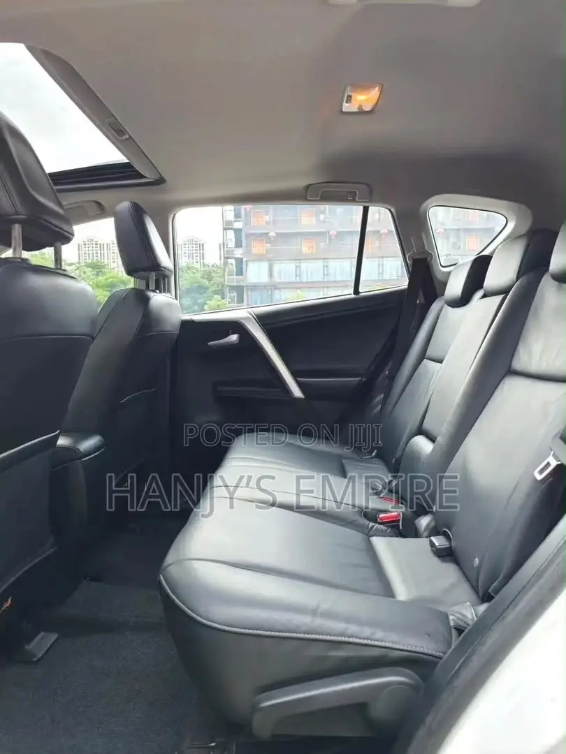 Toyota RAV4 2014 White
