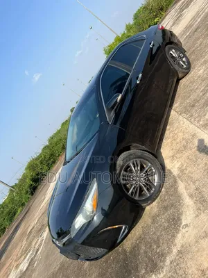 Toyota Camry 2016 Black