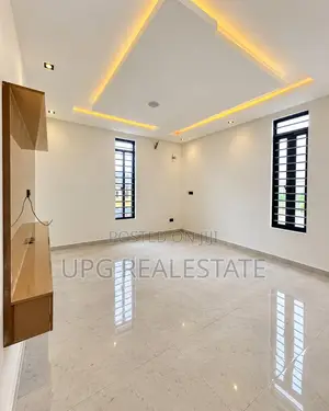 5bdrm Duplex in Osapa london for sale