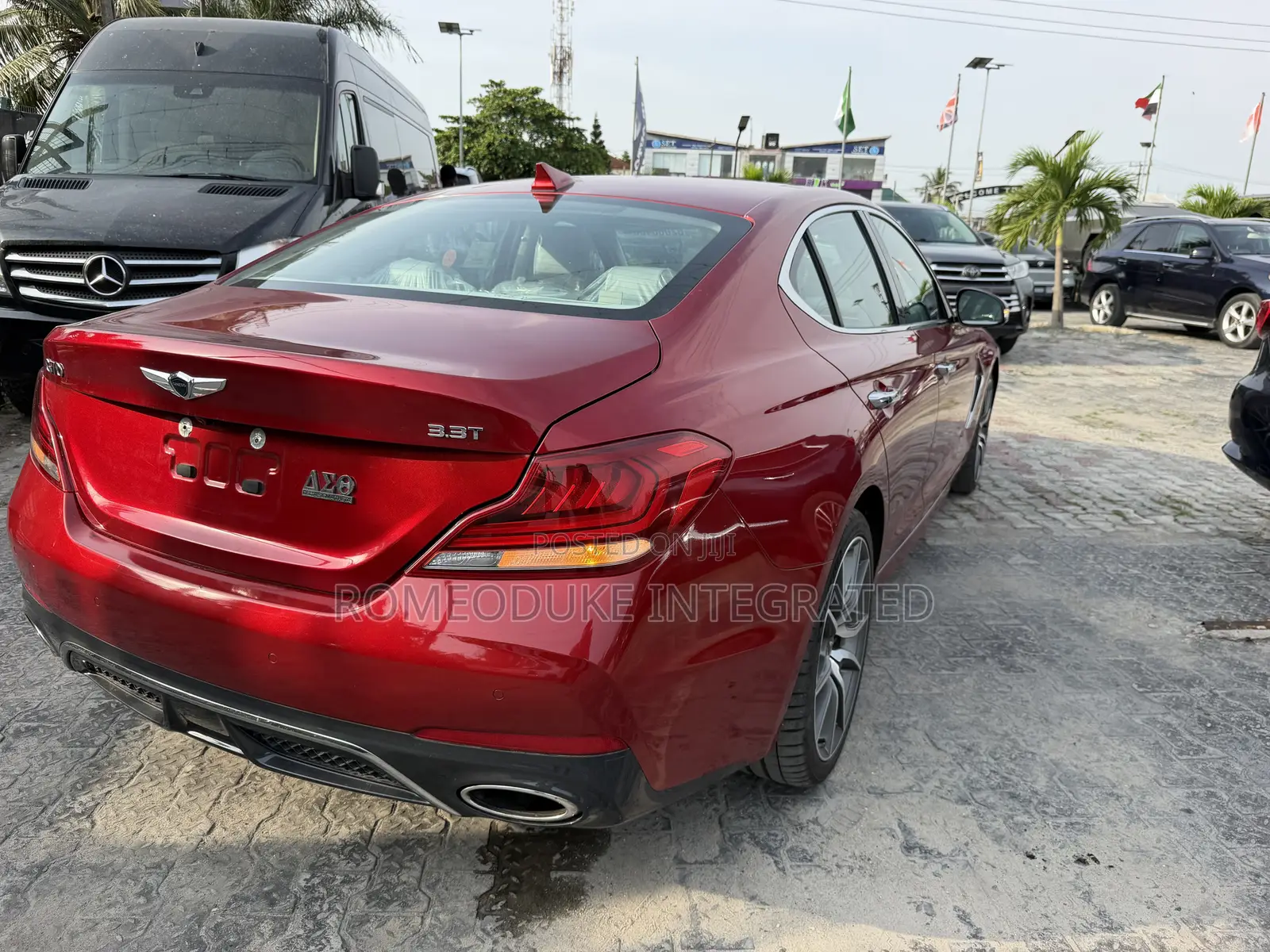 Genesis G70 3.3T Dynamic 2019 Red