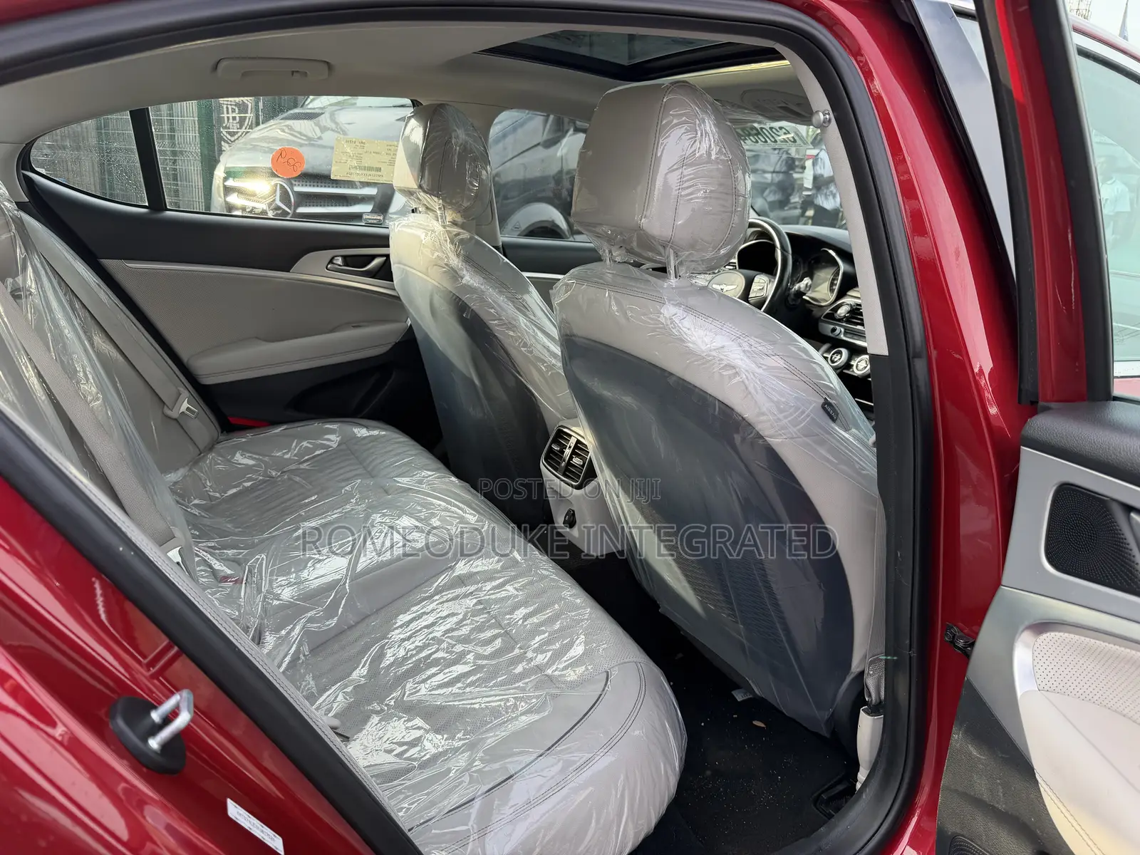 Genesis G70 3.3T Dynamic 2019 Red