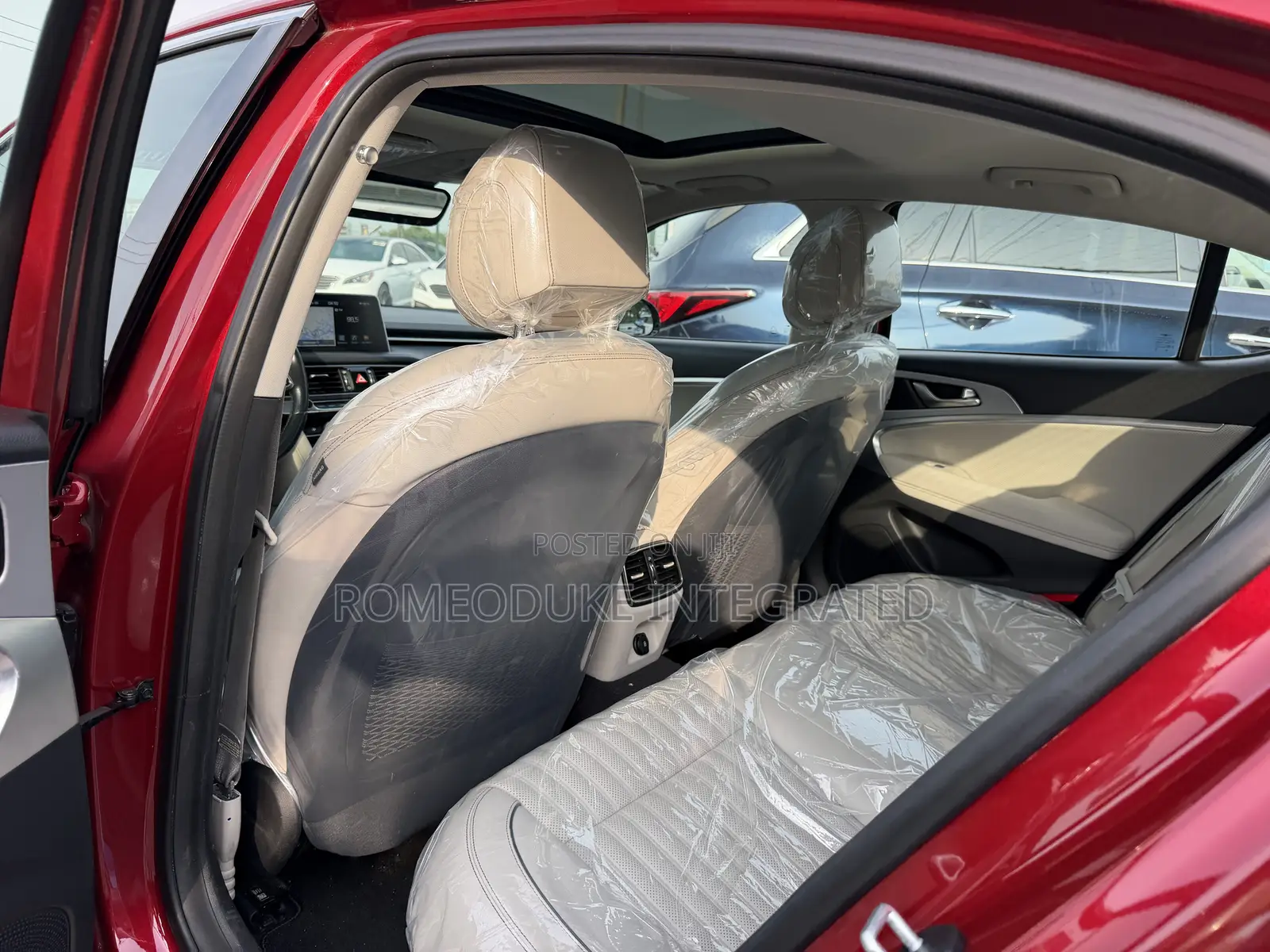Genesis G70 3.3T Dynamic 2019 Red