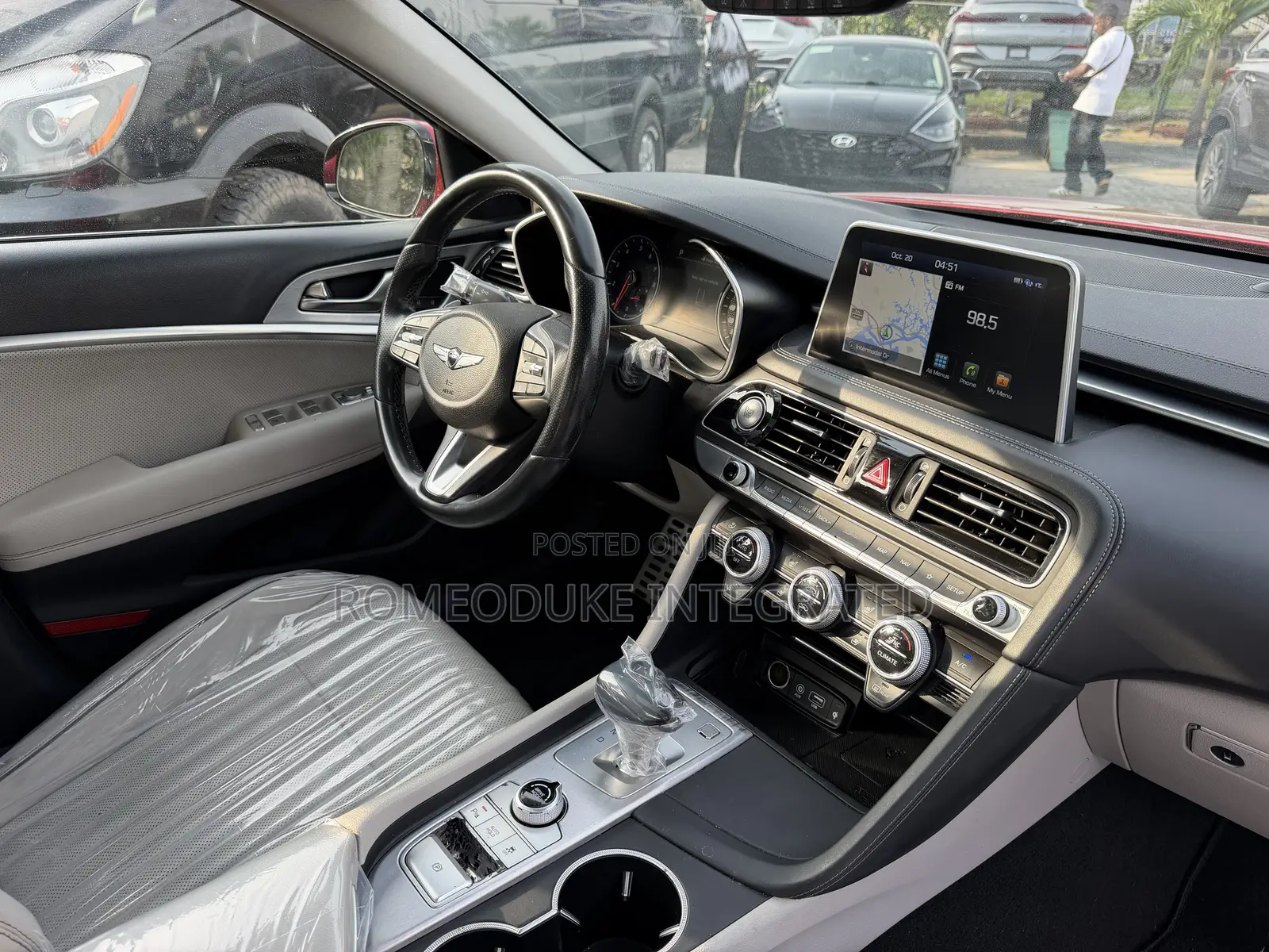 Genesis G70 3.3T Dynamic 2019 Red