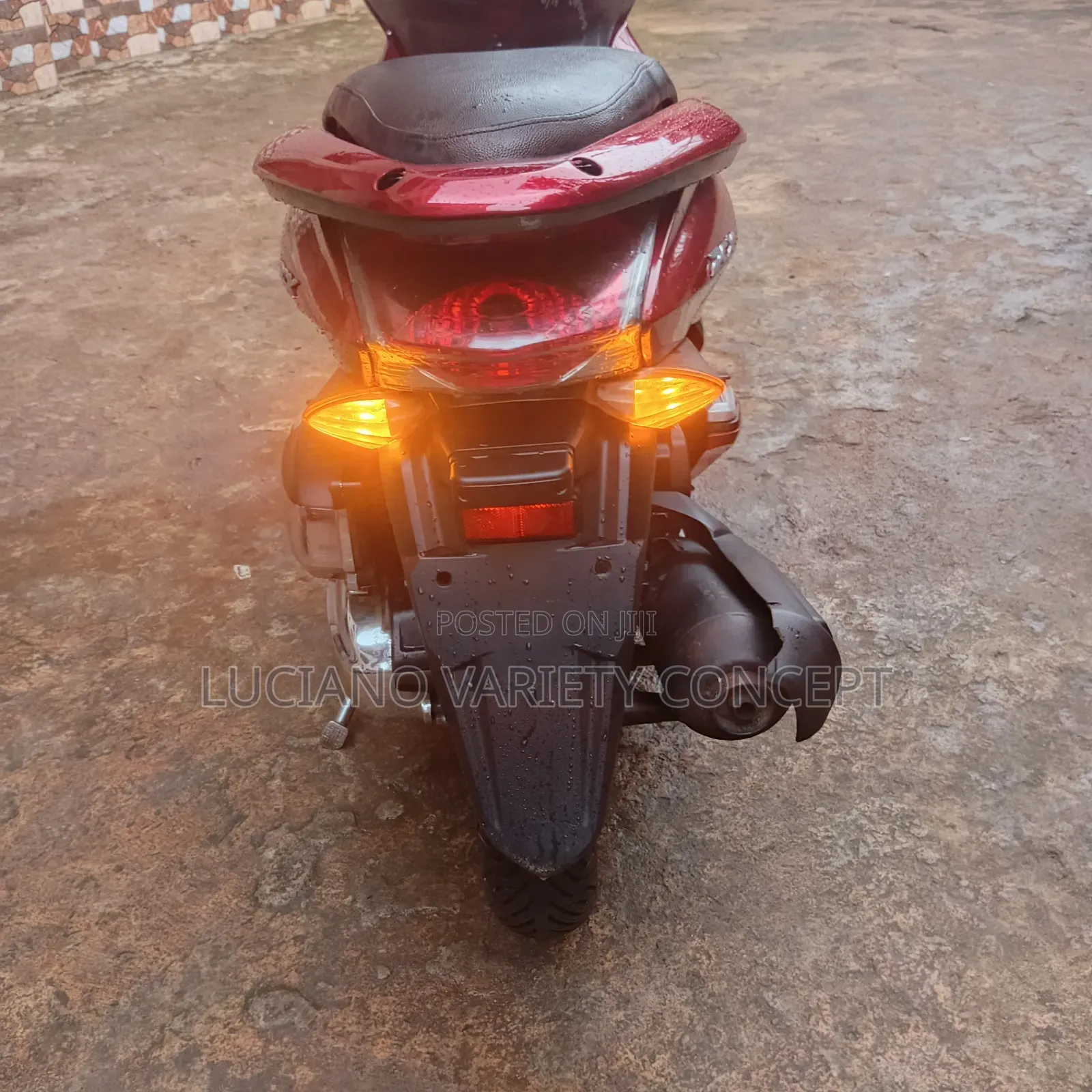 Honda 2013 Red