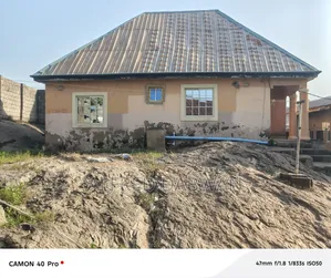 3bdrm Bungalow in Naf Valley, Kugbo, Karu for sale