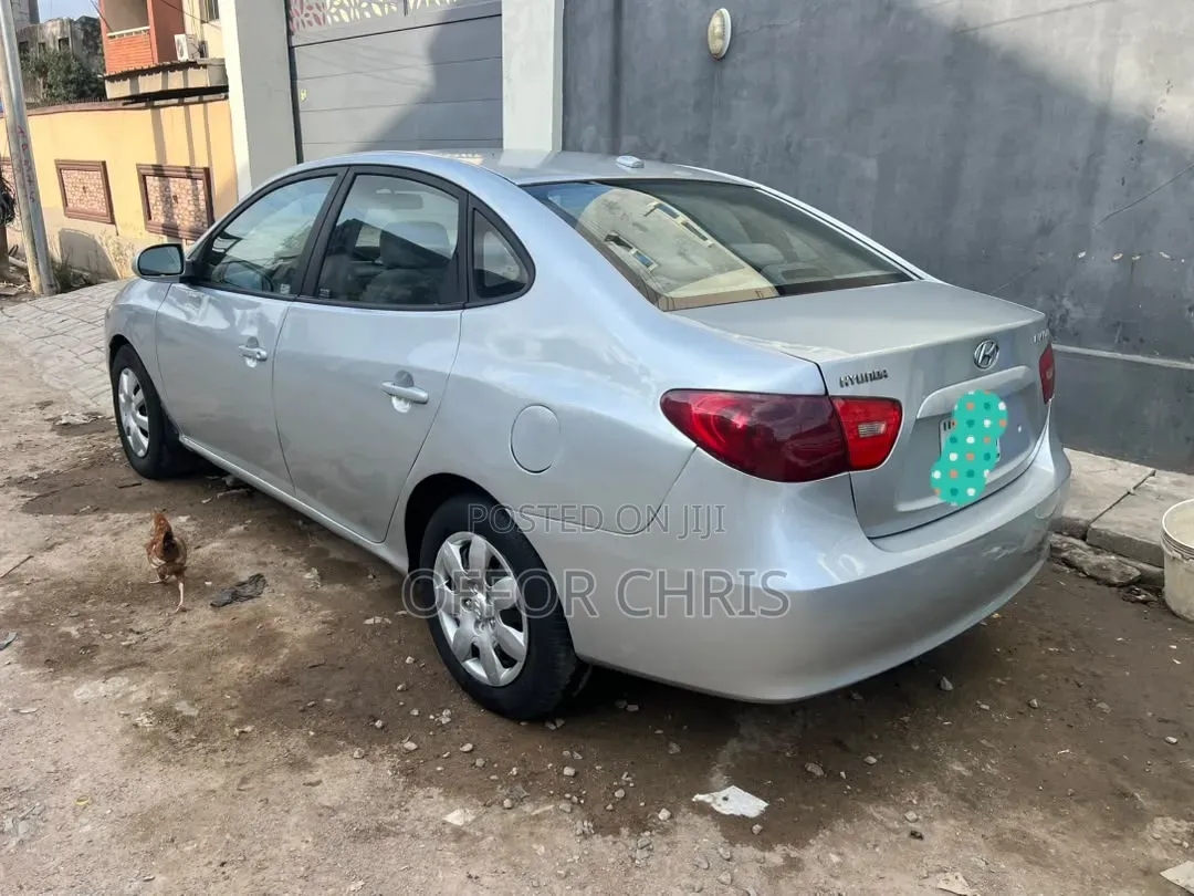 Hyundai Elantra 2008 Silver