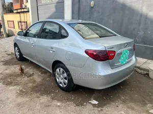 Hyundai Elantra 2008 Silver