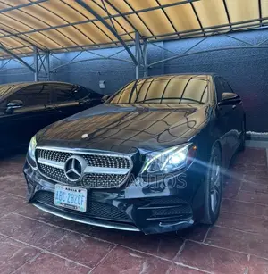 Mercedes-Benz E300 2016 Black