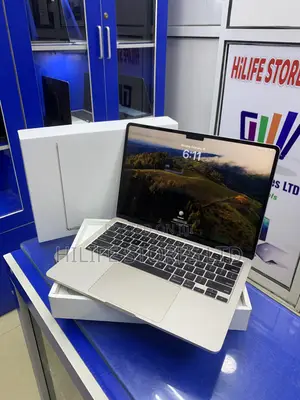 Laptop Apple MacBook Air 2022 M2 8GB Apple M2 SSD 256GB