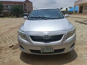 Toyota Corolla LE 4dr Sedan (1.8L 4 cyl 4A) 2009 Silver