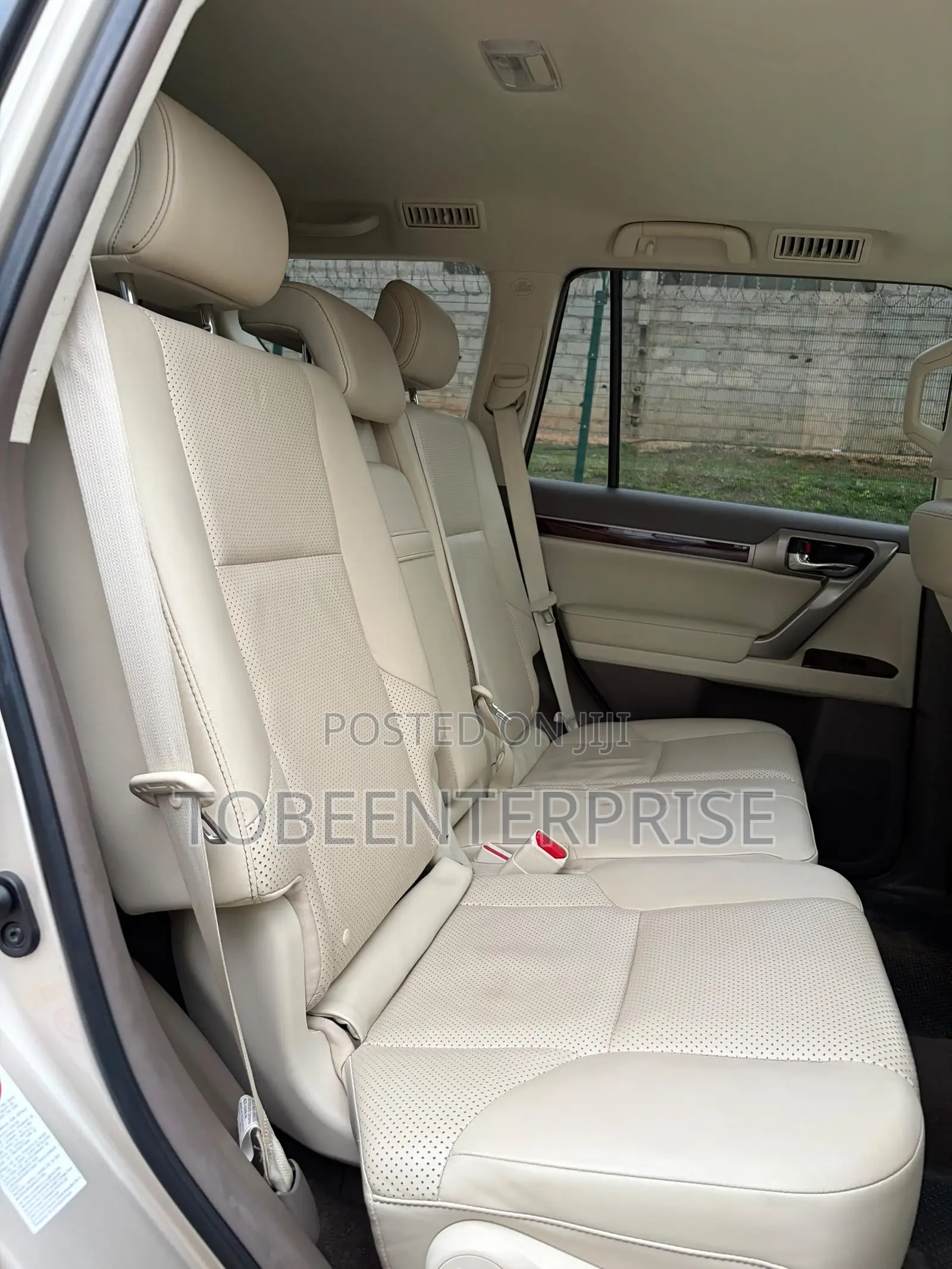 Lexus GX 2012 Gold
