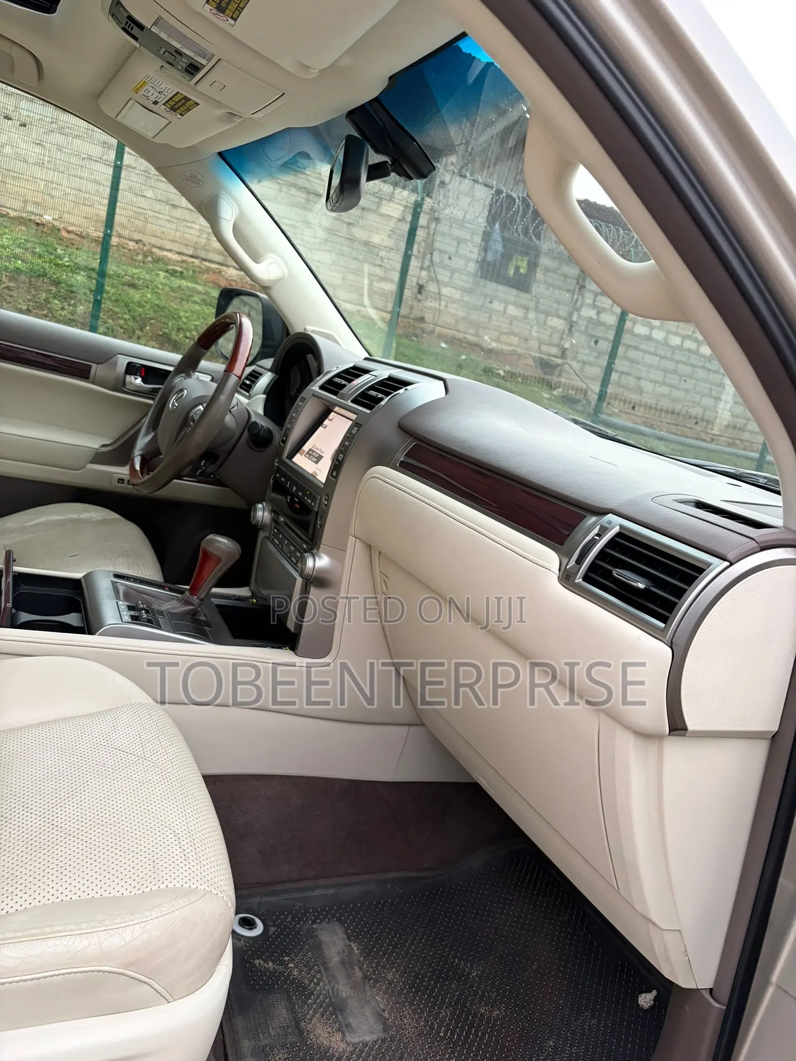 Lexus GX 2012 Gold