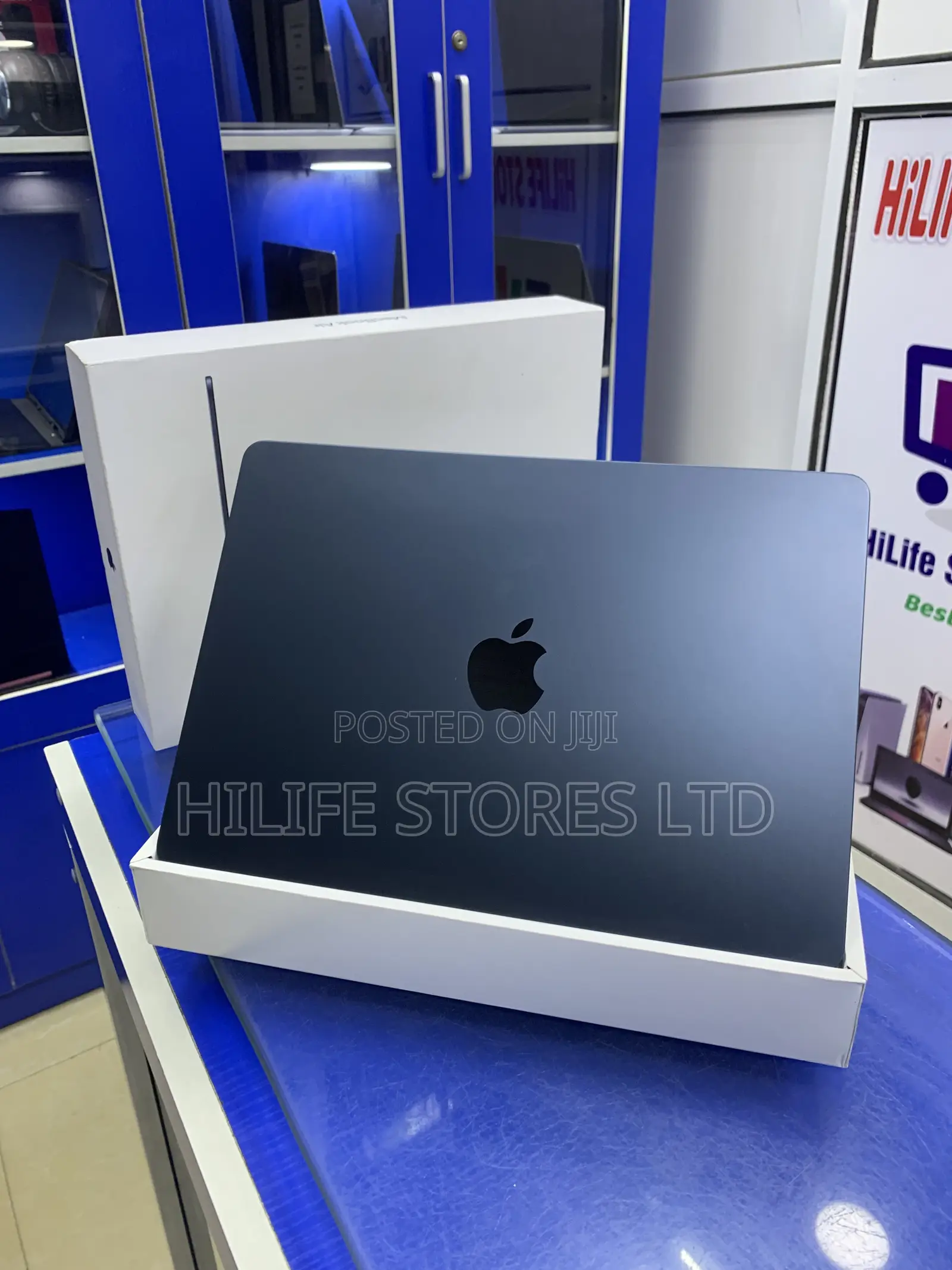 Laptop Apple MacBook Air 2022 M2 8GB Apple M2 SSD 256GB