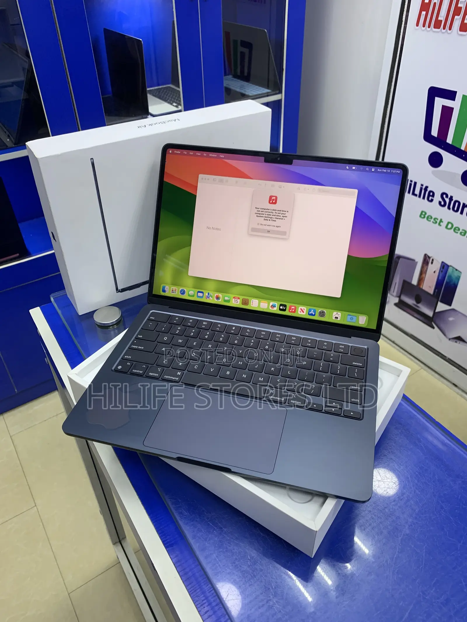 Laptop Apple MacBook Air 2022 M2 8GB Apple M2 SSD 256GB