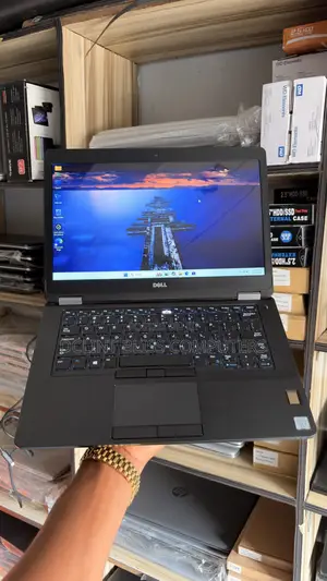 Laptop Dell Latitude E5570 8GB Intel Core i5 SSD 256GB
