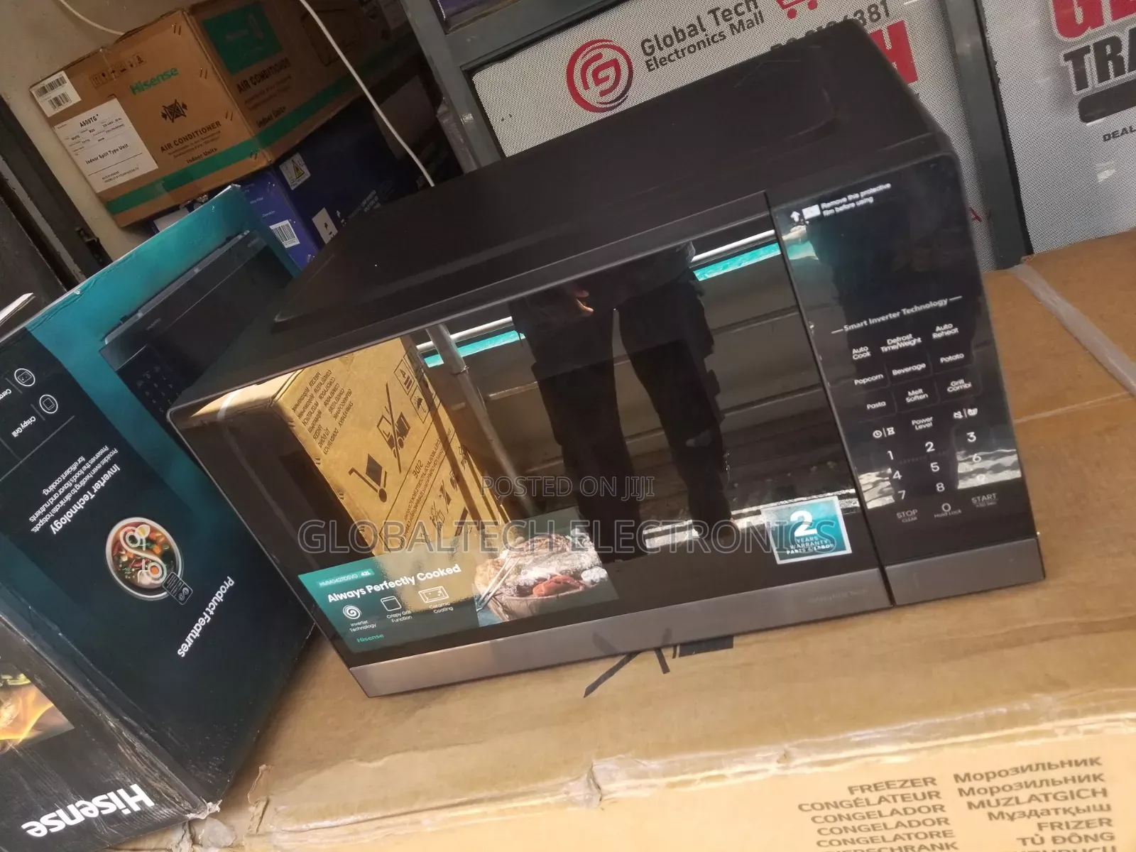 Hisense Microwave & Grill 42L 1500W (HMMG4211DSVG)