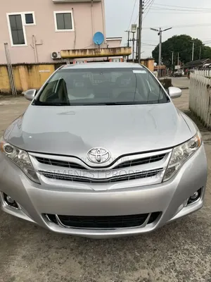 Toyota Venza 2010 Silver