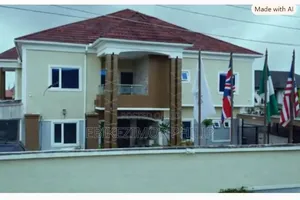 17 Bedrooms Functioning Hotel