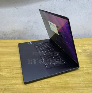 Laptop Asus ROG Zephyrus G16 16GB Intel Core Ultra 9 SSD 1T