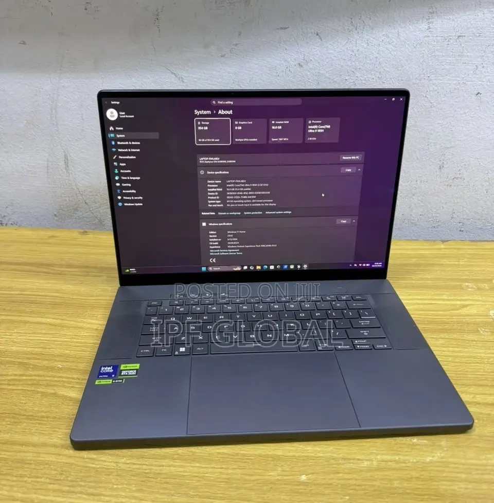 Laptop Asus ROG Zephyrus G16 16GB Intel Core Ultra 9 SSD 1T