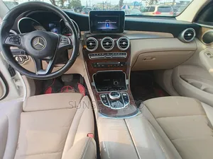 Mercedes-Benz GLC-Class 2018 White