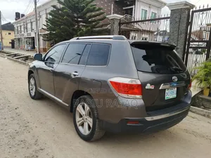 Toyota Highlander 2013 Gray