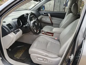 Toyota Highlander 2013 Gray