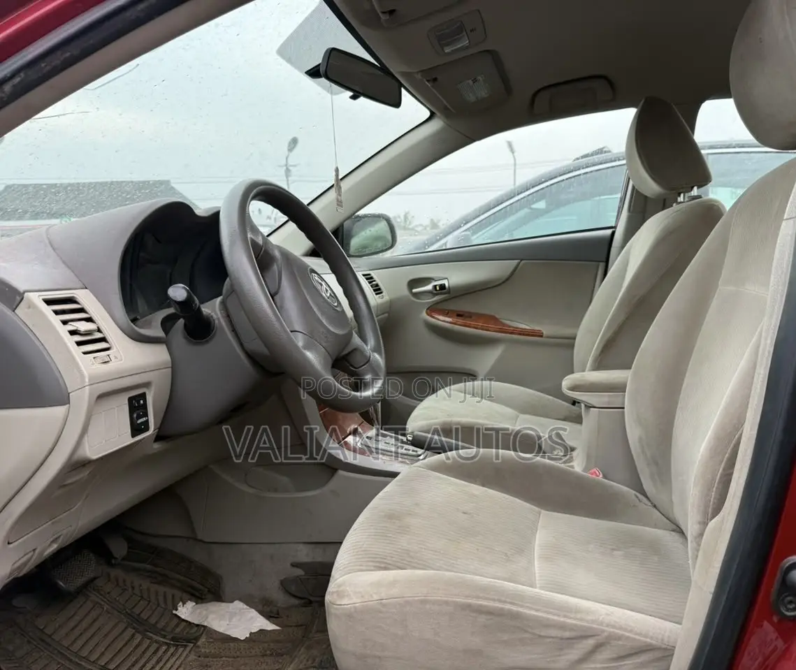 Toyota Corolla 2009 Red