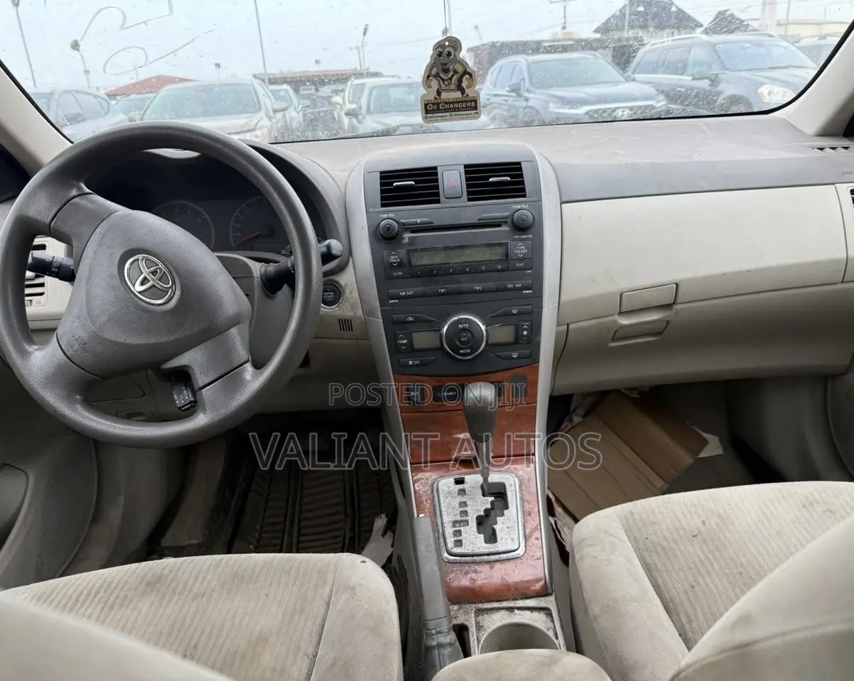 Toyota Corolla 2009 Red