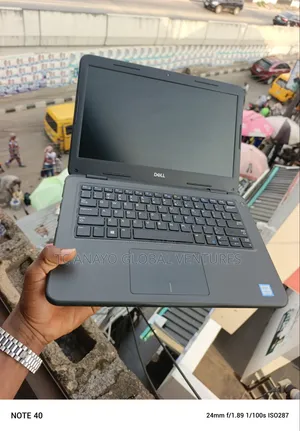 Laptop Dell Latitude 3310 8GB Intel Core i5 SSD 256GB