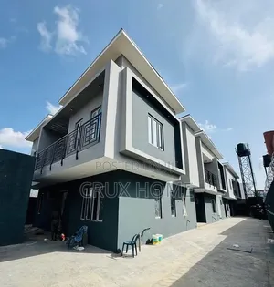 Furnished 2bdrm Duplex in Adeniran Ogunsanya for rent