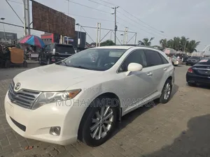 Toyota Avanza 2011 White