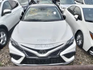 Toyota Camry XSE 2023 White