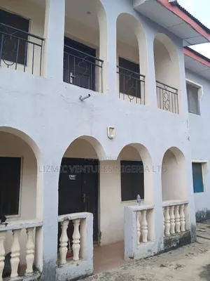 3bdrm Block of Flats in Hotel, Igando / Ikotun/Igando for sale