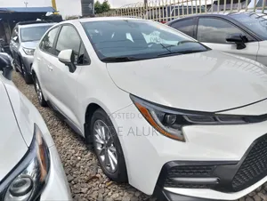 Toyota Corolla SE 2022 White