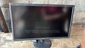 24 Inches Monitor