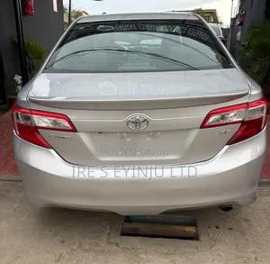 Toyota Camry 2014 Silver